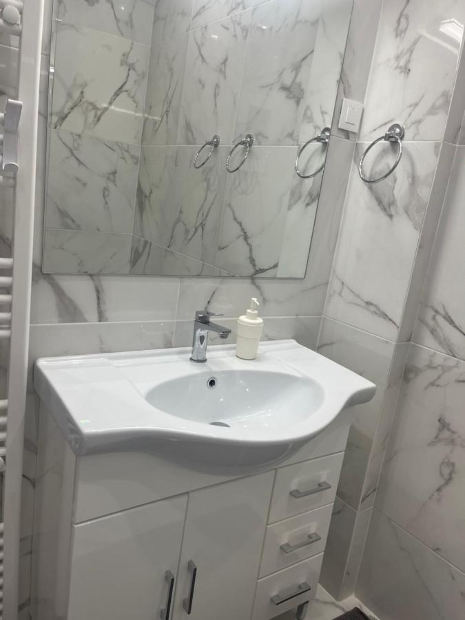 White Apartment 雅典 外观 照片